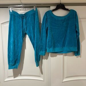 Juicy Couture Teal Velour Sweatshirt & Jogger Set